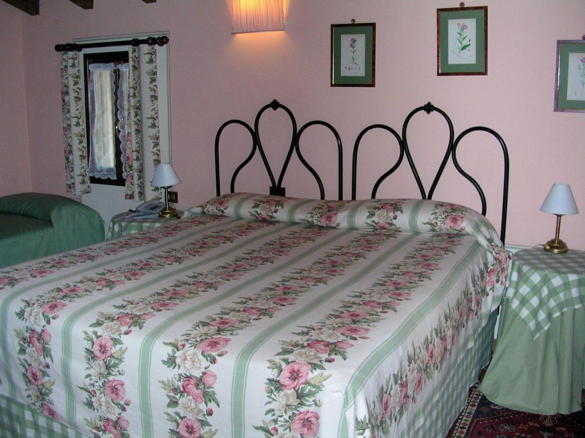 Agriturismo Corte Bebbi Bibbiano  外观 照片