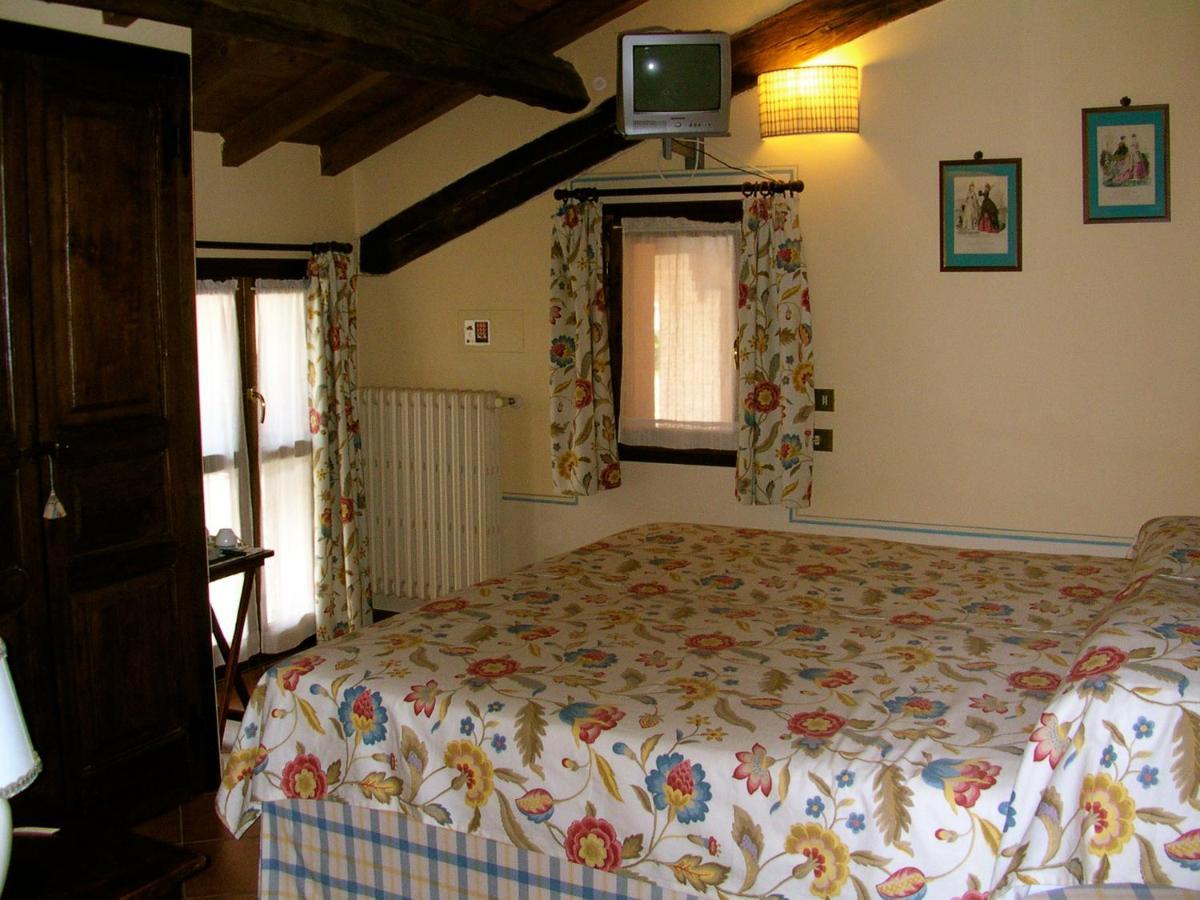 Agriturismo Corte Bebbi Bibbiano  外观 照片