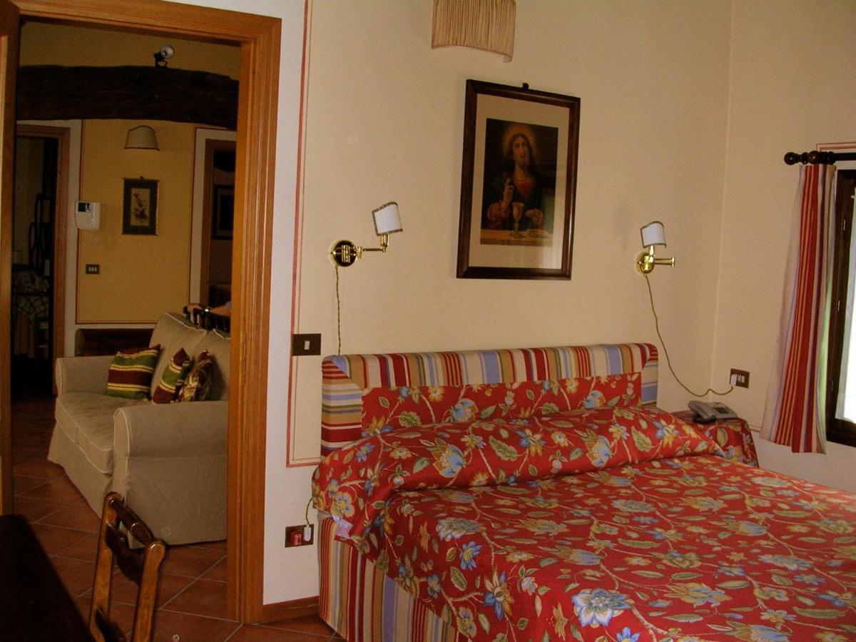 Agriturismo Corte Bebbi Bibbiano  外观 照片